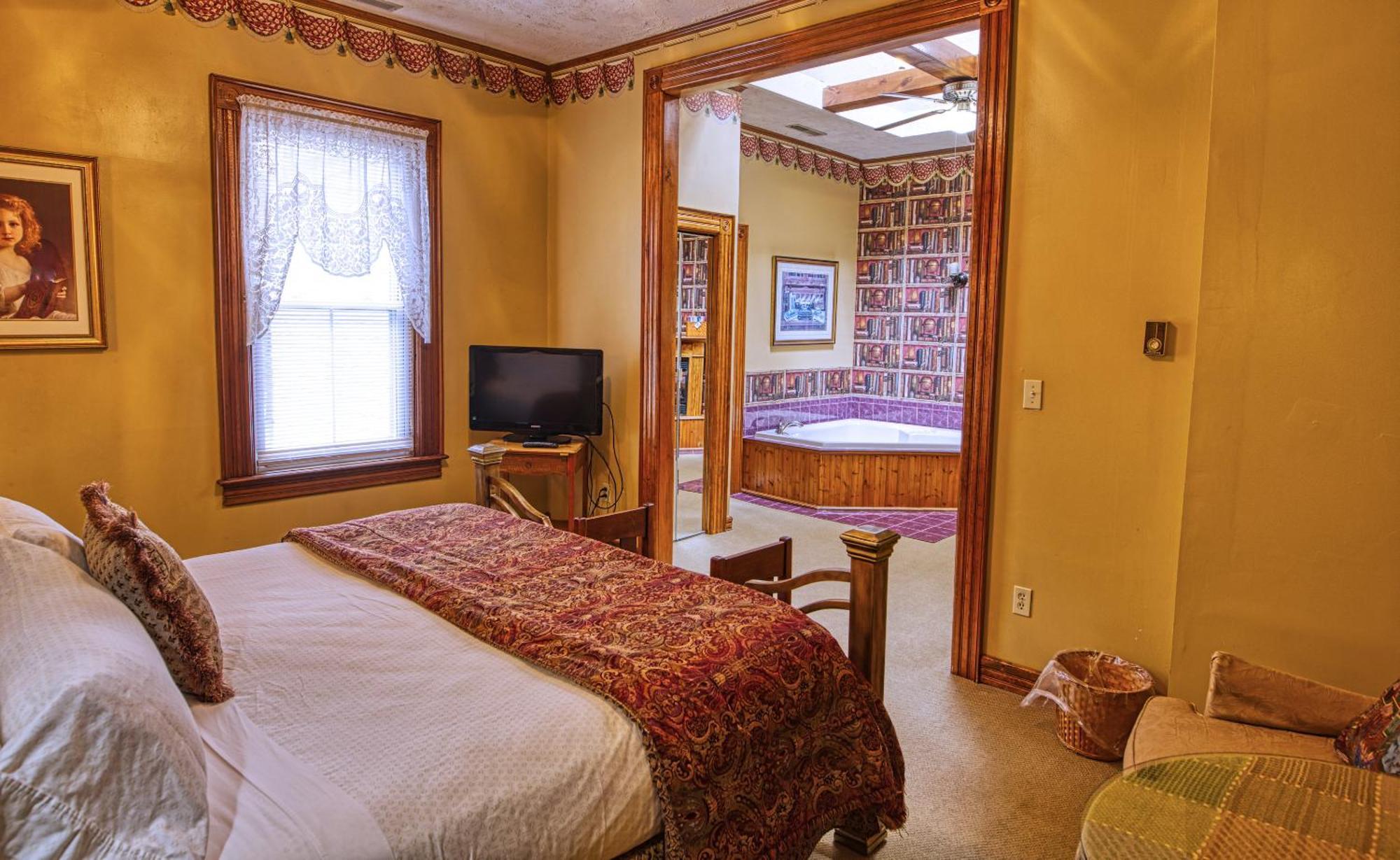 Rockwell Falls Inn And Wine Bar Lake Luzerne Zimmer foto